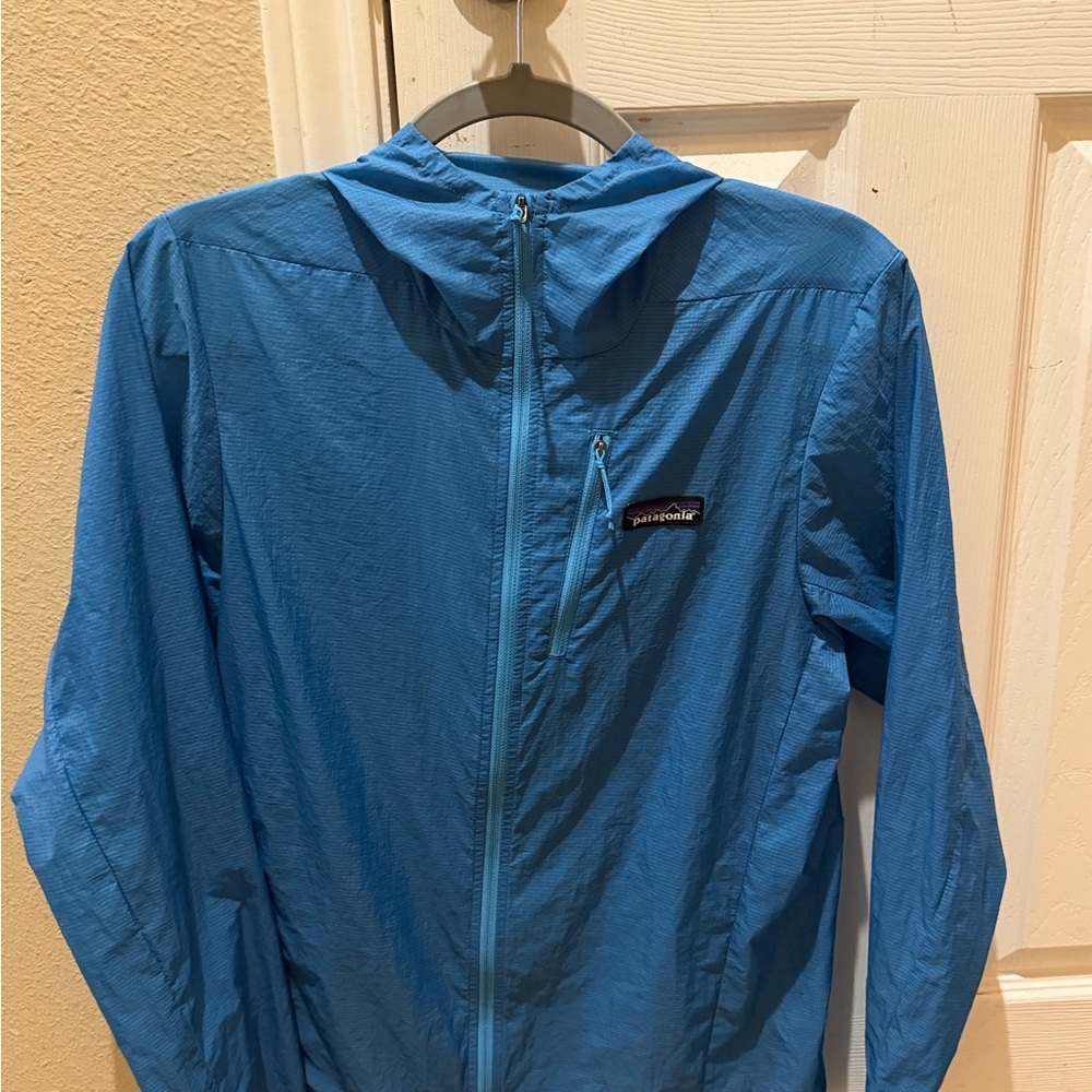 Patagonia Blue Lightweight Hooded Windbreaker Jacket